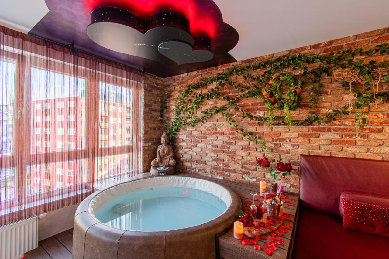 Jacuzzi - Love - Bdsm - Extra Luxury - Ev Chargger - Valentine'S Day - Red Room - Flexible Selfcheckins 28 Záhřeb Exteriér fotografie